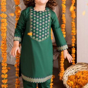 Medeleine – Readymade – Kids Suit by Garnet 2022